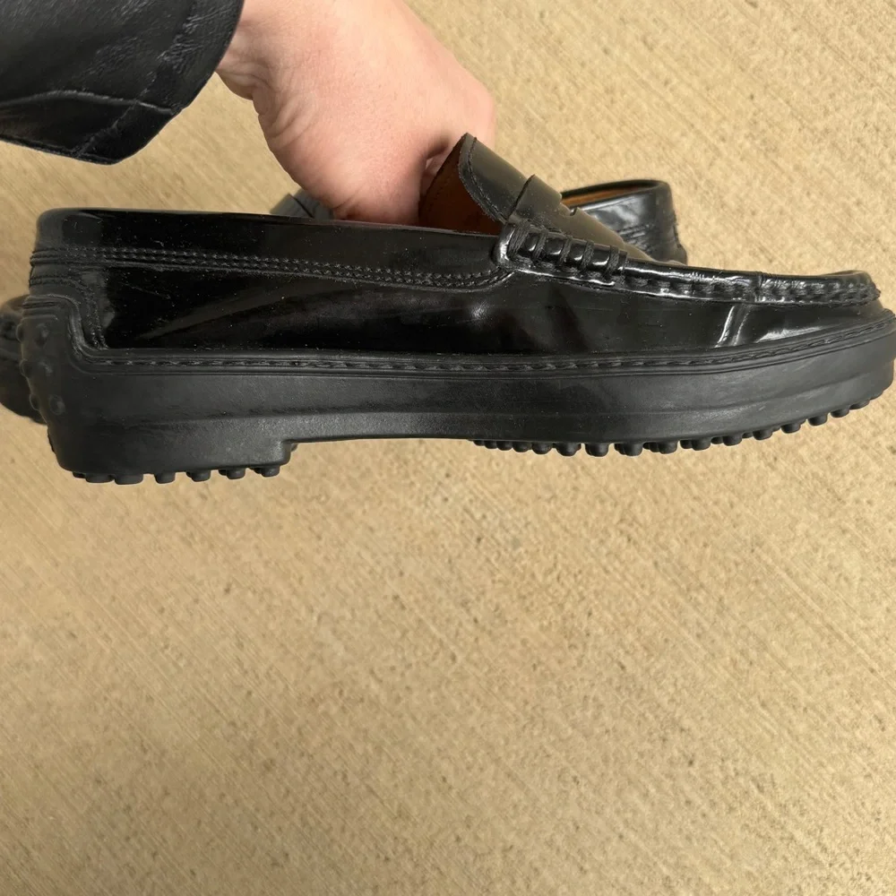 Tod’s Patent Leather Loafers Rubber Sole 7.5 - Picture 3 of 10